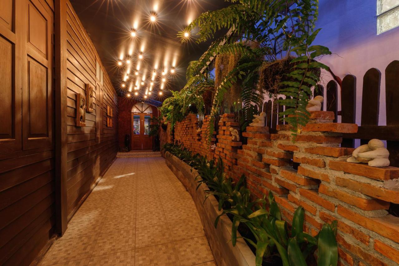 Ilili House Vandrerhjem Chiang Mai Eksteriør bilde