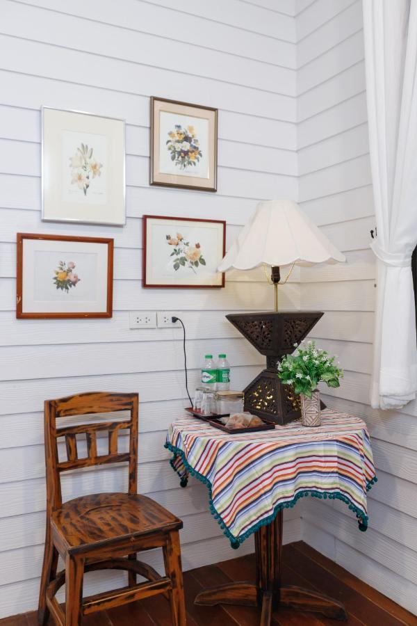 Ilili House Vandrerhjem Chiang Mai Eksteriør bilde